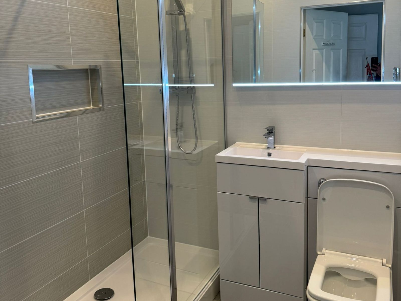 Wet Wall Bathrooms - JT Bathrooms